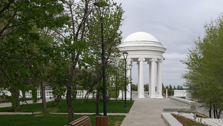 Набережная